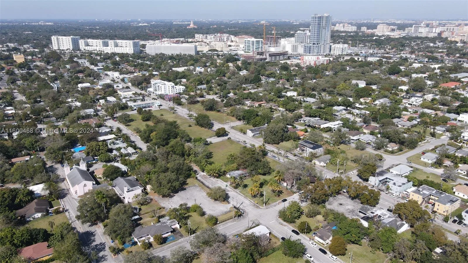 3373 Thomas Ave, Miami, FL 33133 photo 6