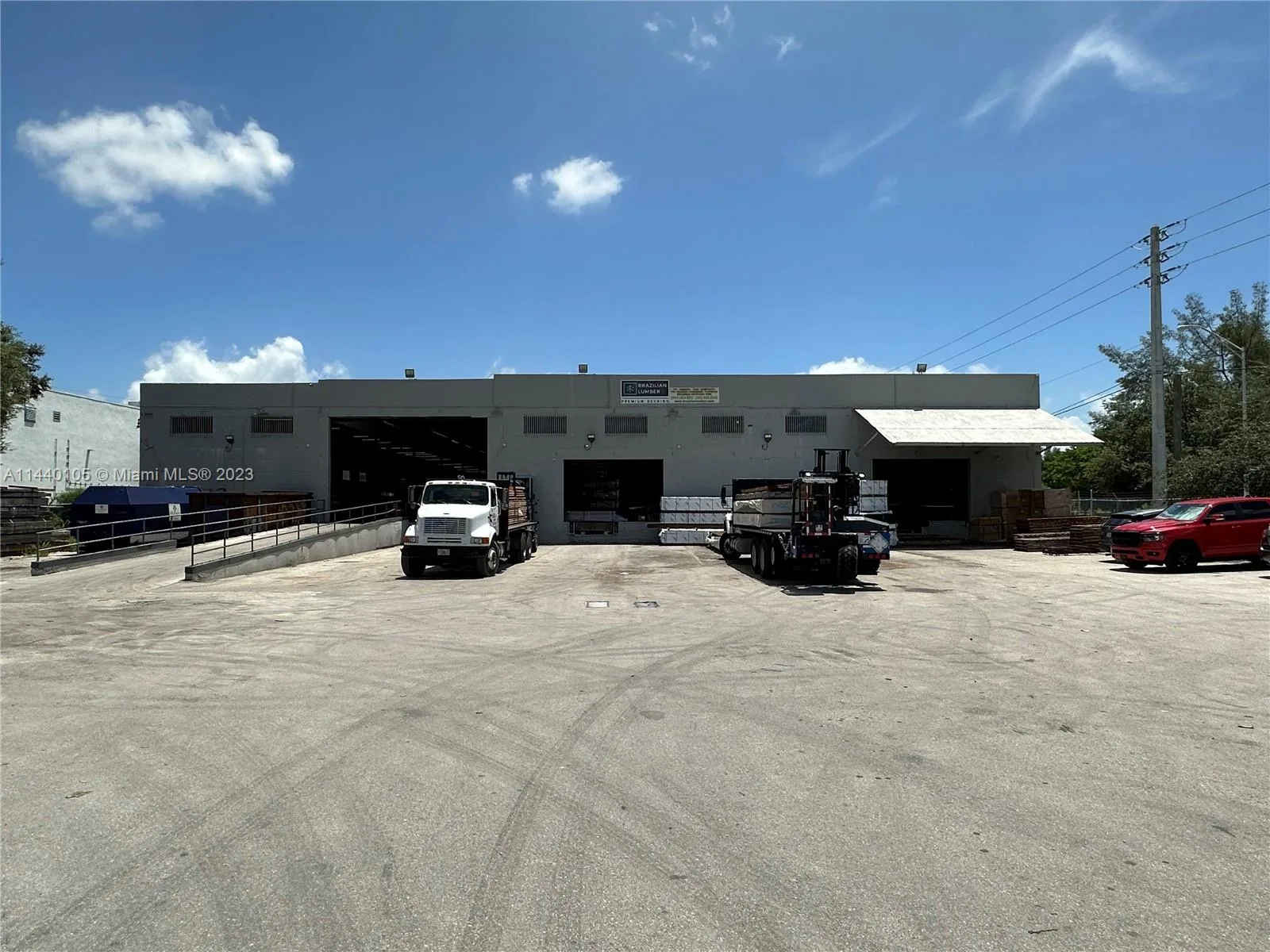 775 NW 71st St, Miami, FL 33150 photo 2