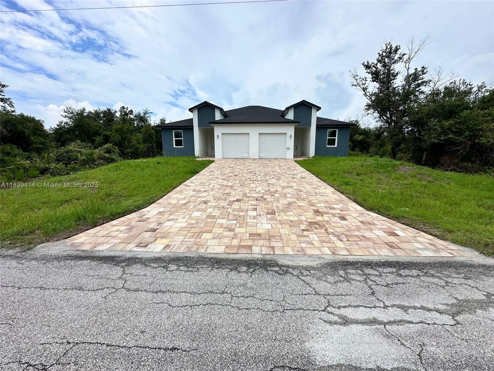10387 Port Everglades St # 1, Port Charlotte, FL 33981 photo 2