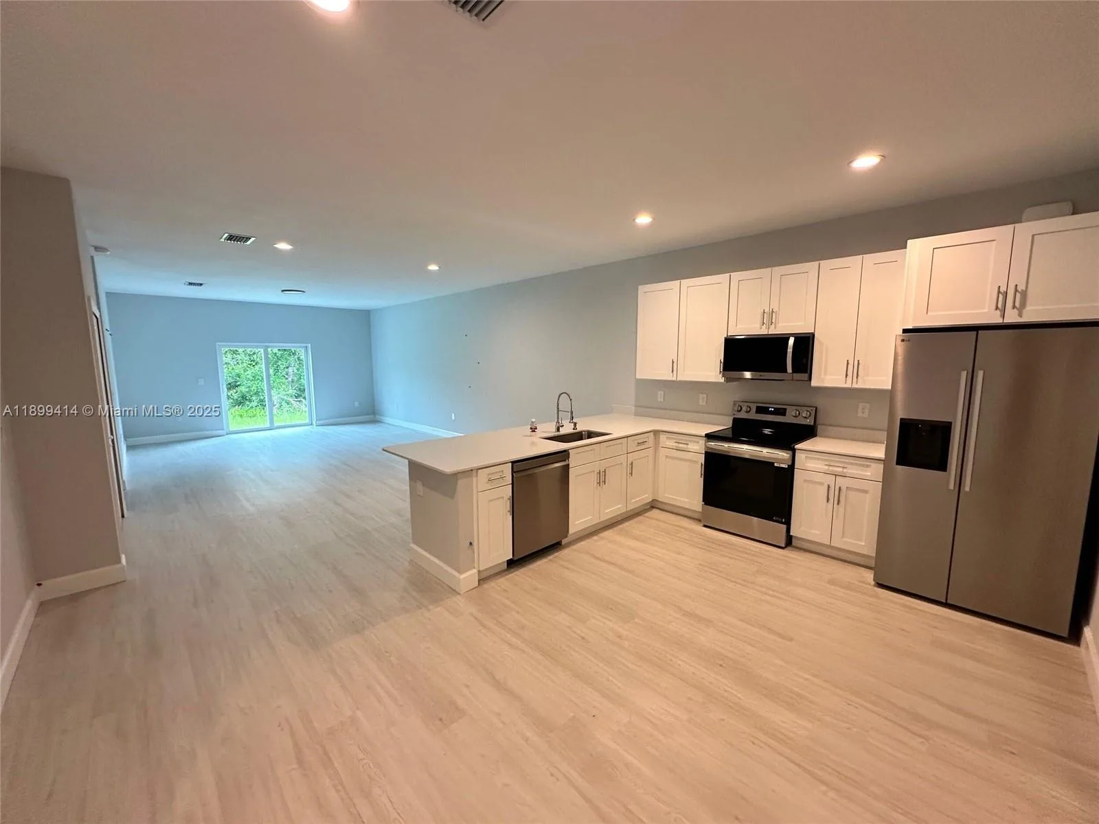 10387 Port Everglades St # 1, Port Charlotte, FL 33981 photo 4