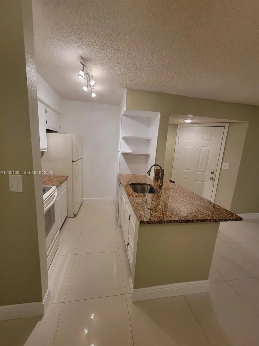 2826 S University Dr # 3101, Davie, FL 33328 photo 12