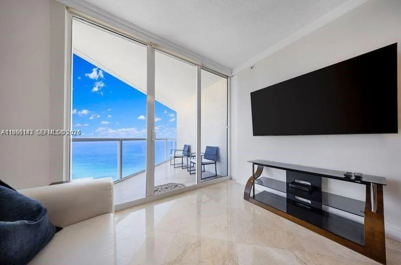 16699 Collins Ave # 4006, Sunny Isles Beach, FL 33160 photo 4