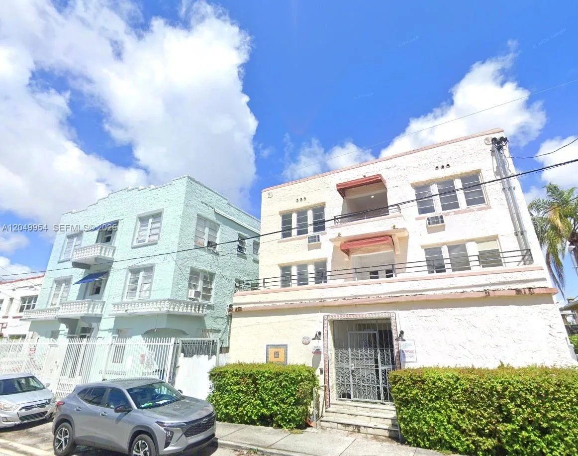 959 SW 5th St # A09, Miami, FL 33130