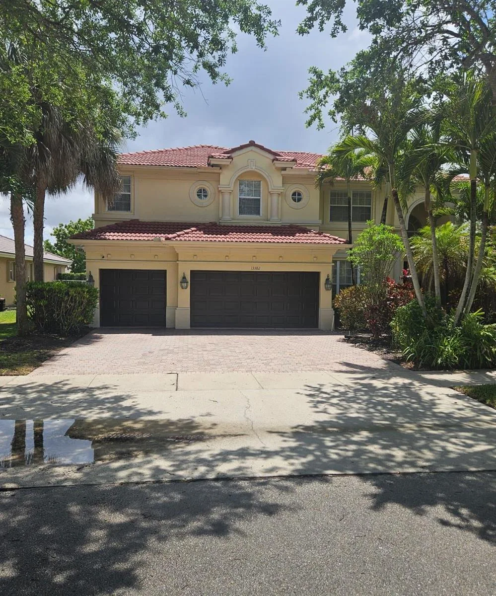 13382 Lakepointe Circle, Cooper City, FL 33330