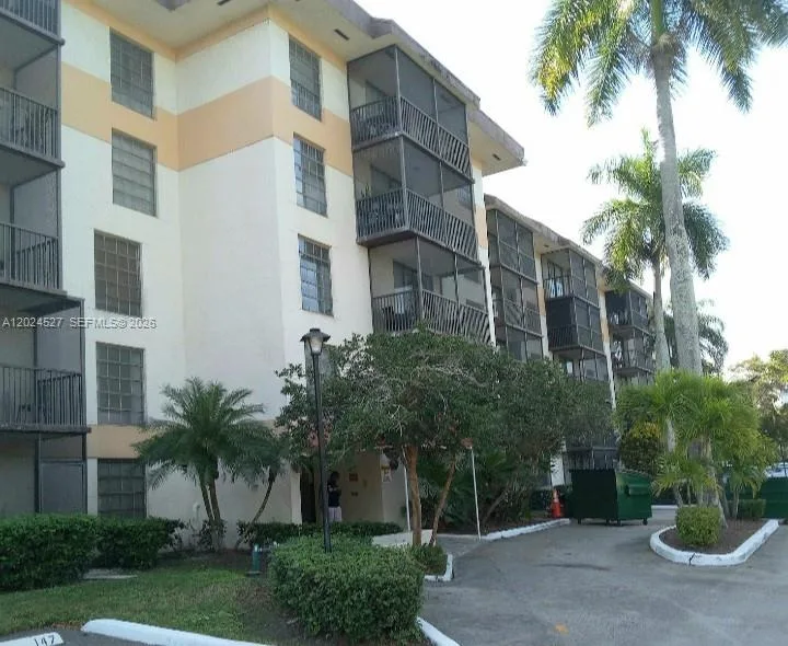 5570 NW 44th St # 507A, Lauderhill, FL 33319