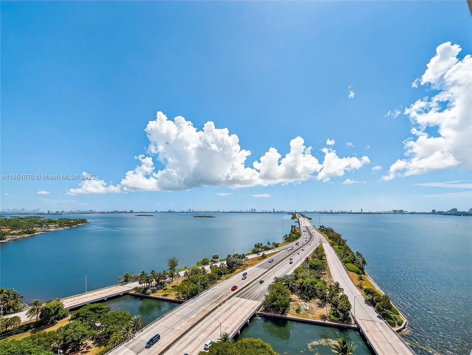 601 NE 36th St # 1711, Miami, FL 33137 photo 2