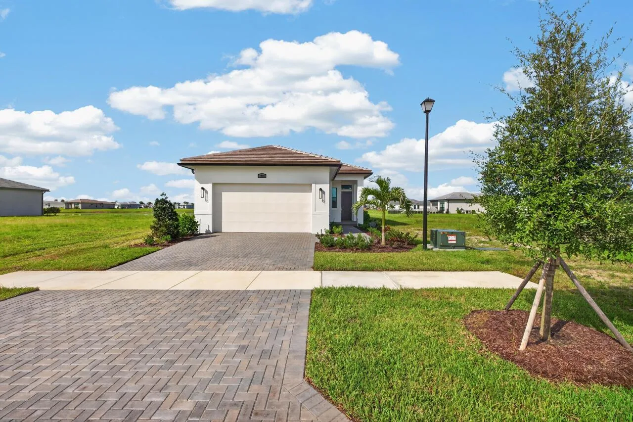 7920 SW ANDREA Way, Port St. Lucie, FL 34987