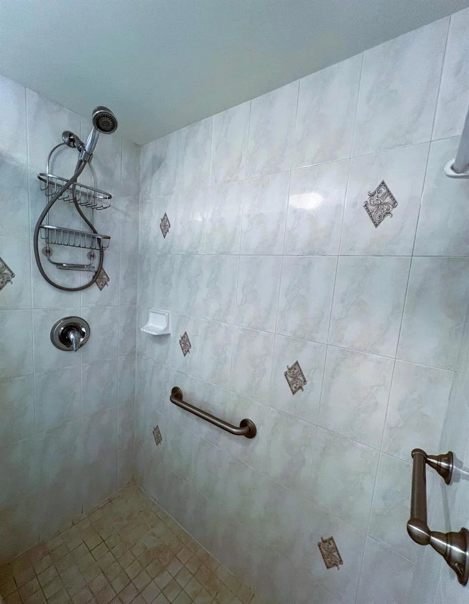 1105 Bahama Bend # A2, Coconut Creek, FL 33066 photo 9