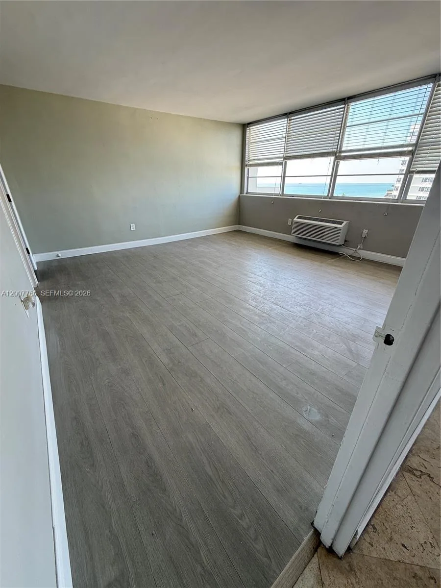5313 Collins Ave # 1110, Miami Beach, FL 33140 photo 3