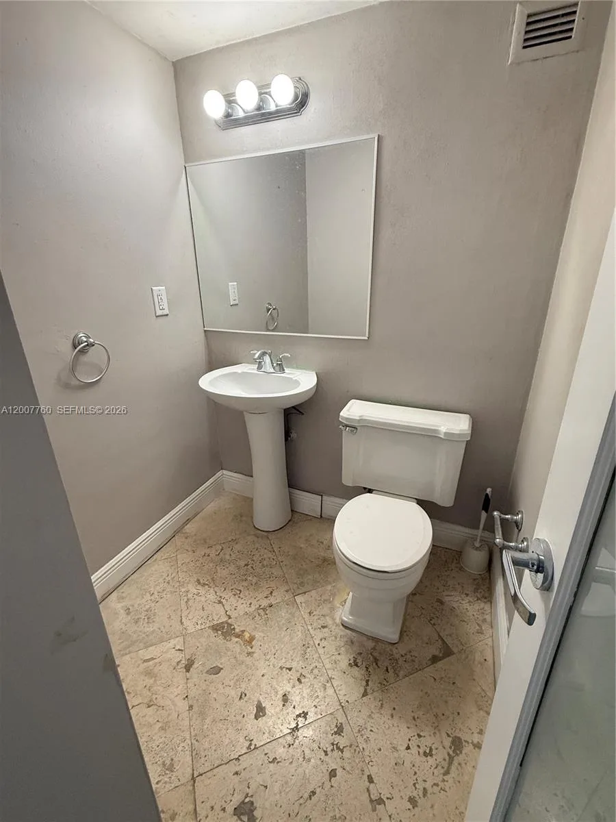 5313 Collins Ave # 1110, Miami Beach, FL 33140 photo 5