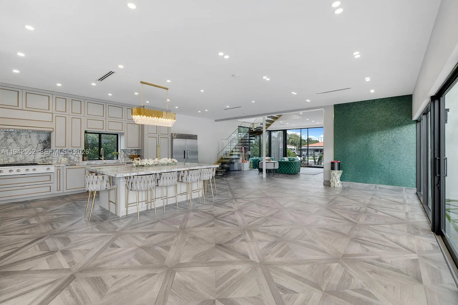 8005 Noremac Ave, Miami Beach, FL 33141 photo 2