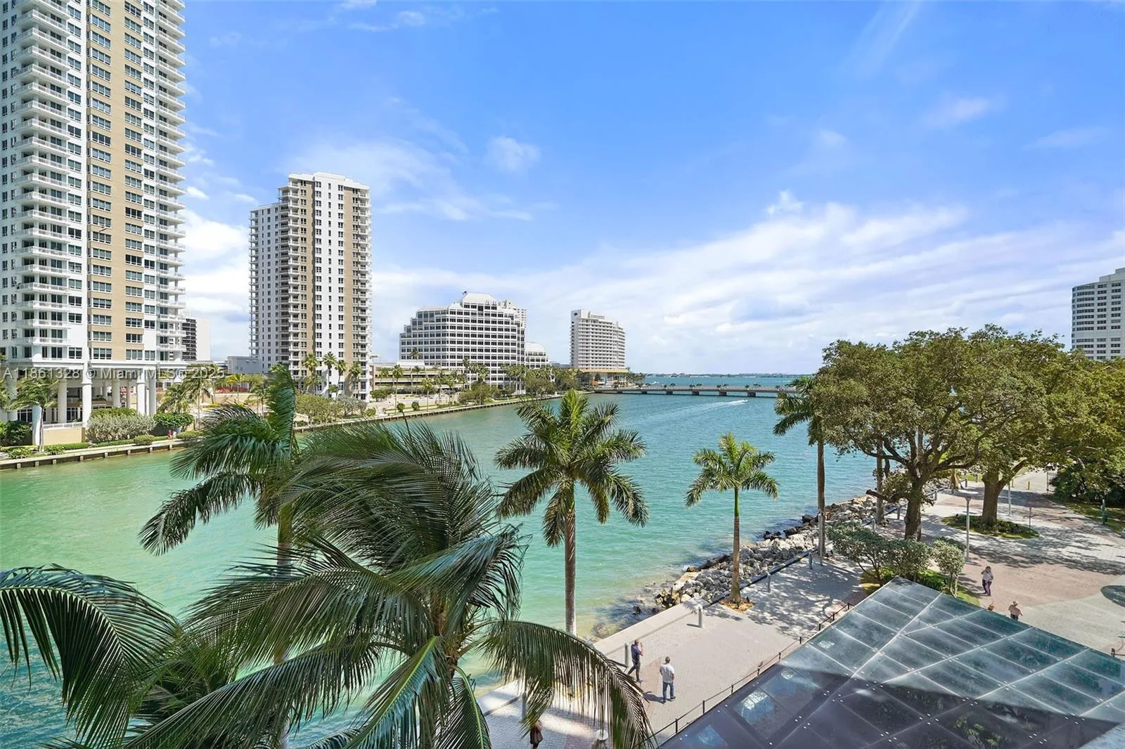 495 Brickell Ave # 402, Miami, FL 33131 photo 2