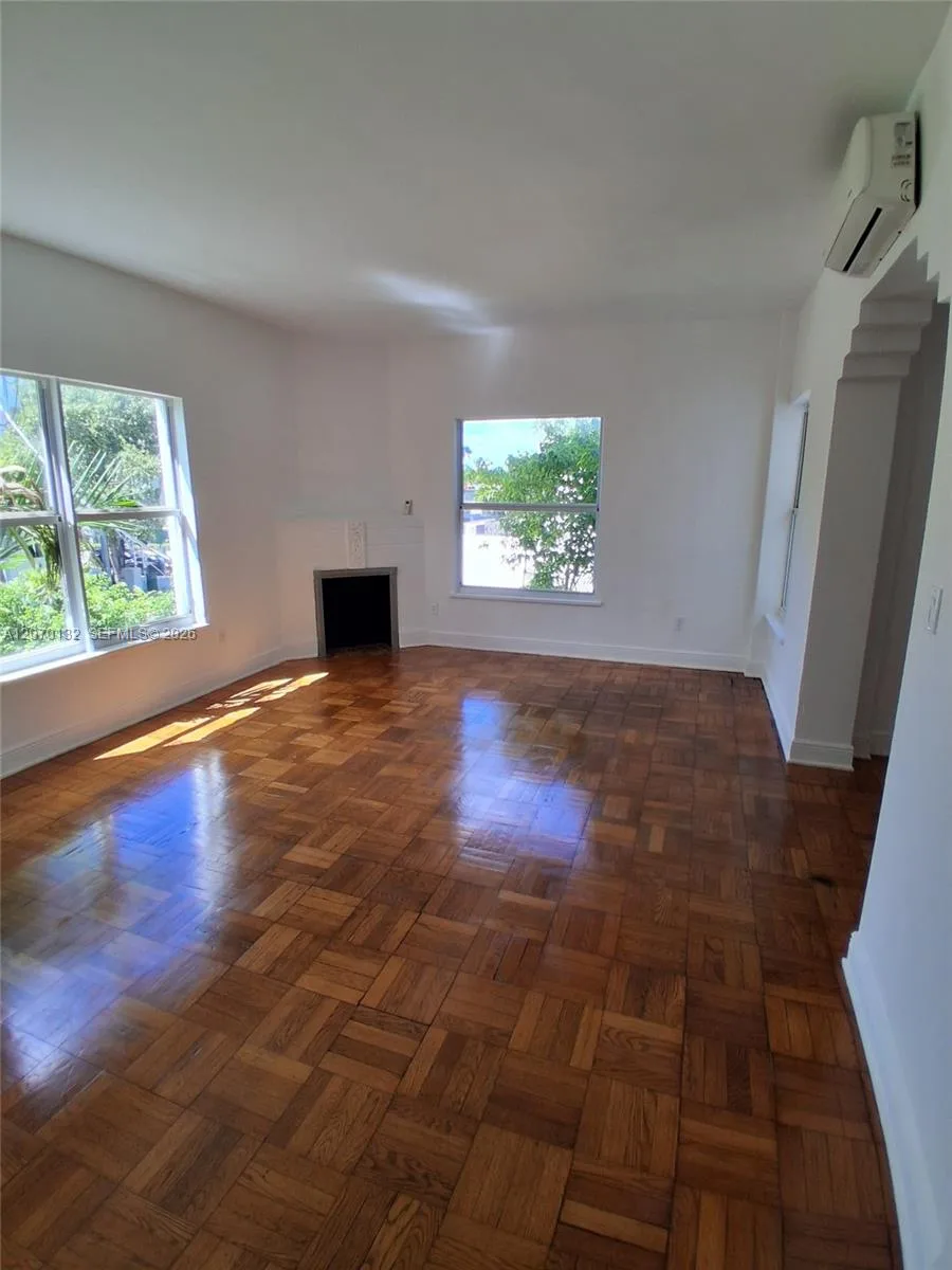 4035 N Meridian Ave # 305, Miami Beach, FL 33140 photo 9