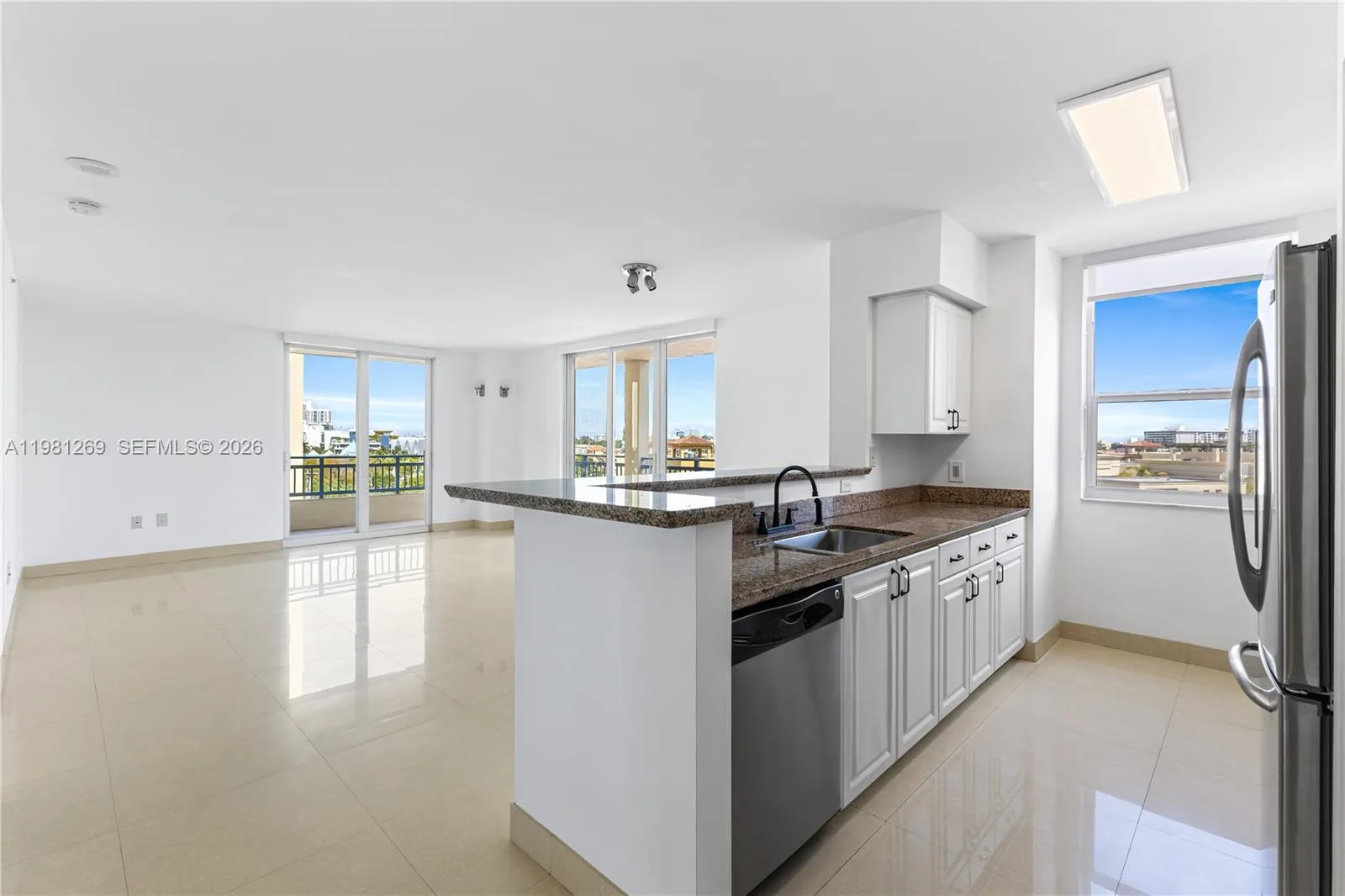 90 Alton Rd # 711, Miami Beach, FL 33139 photo 2