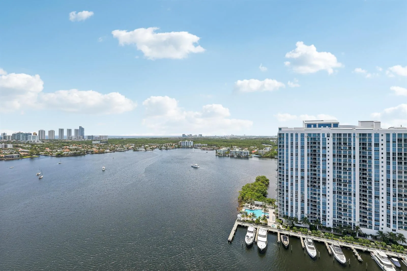 17301 Biscayne Boulevard # Ph-7, North Miami Beach, FL 33160 photo 9