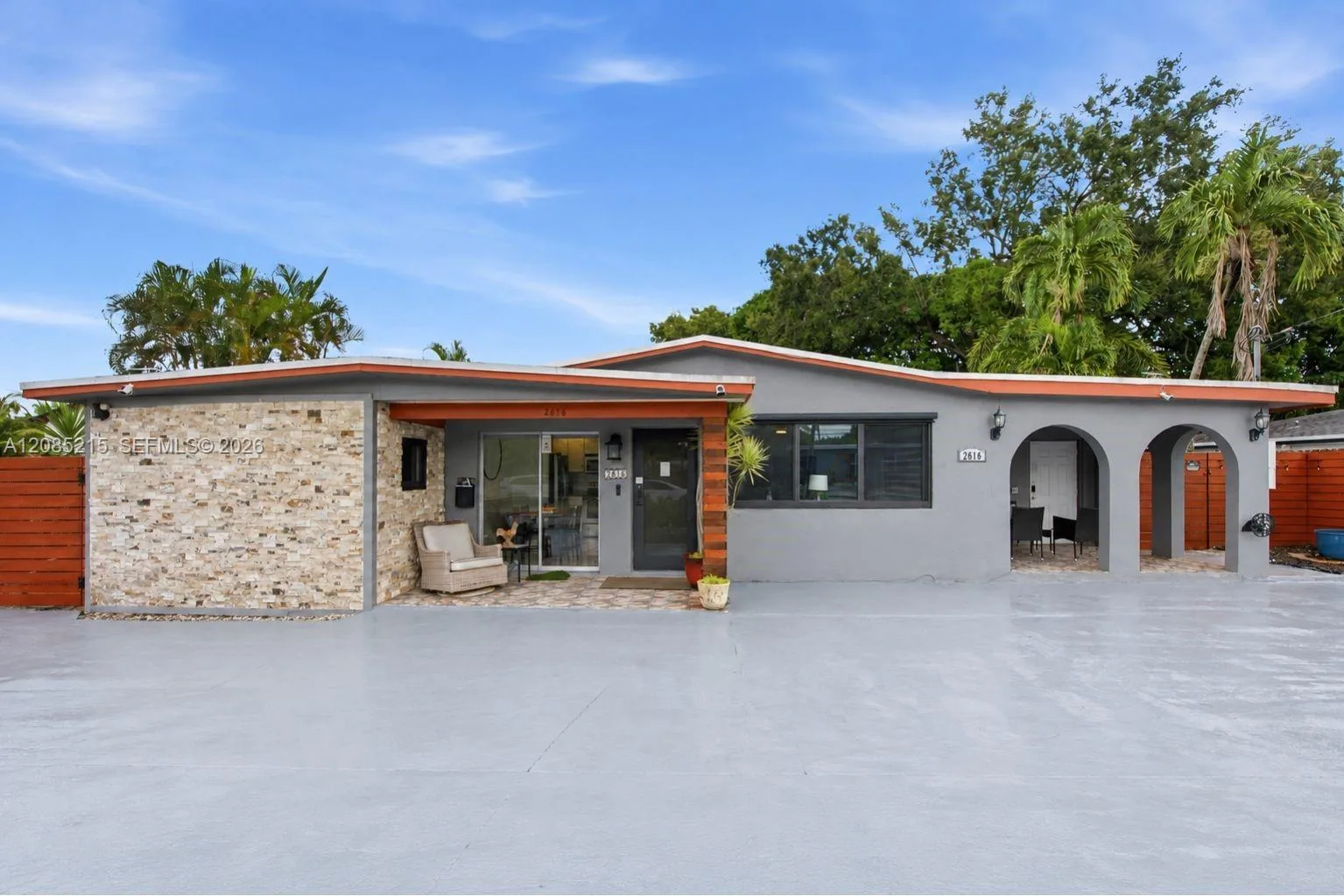 2616 NE 6th Avenue, Wilton Manors, FL 33334