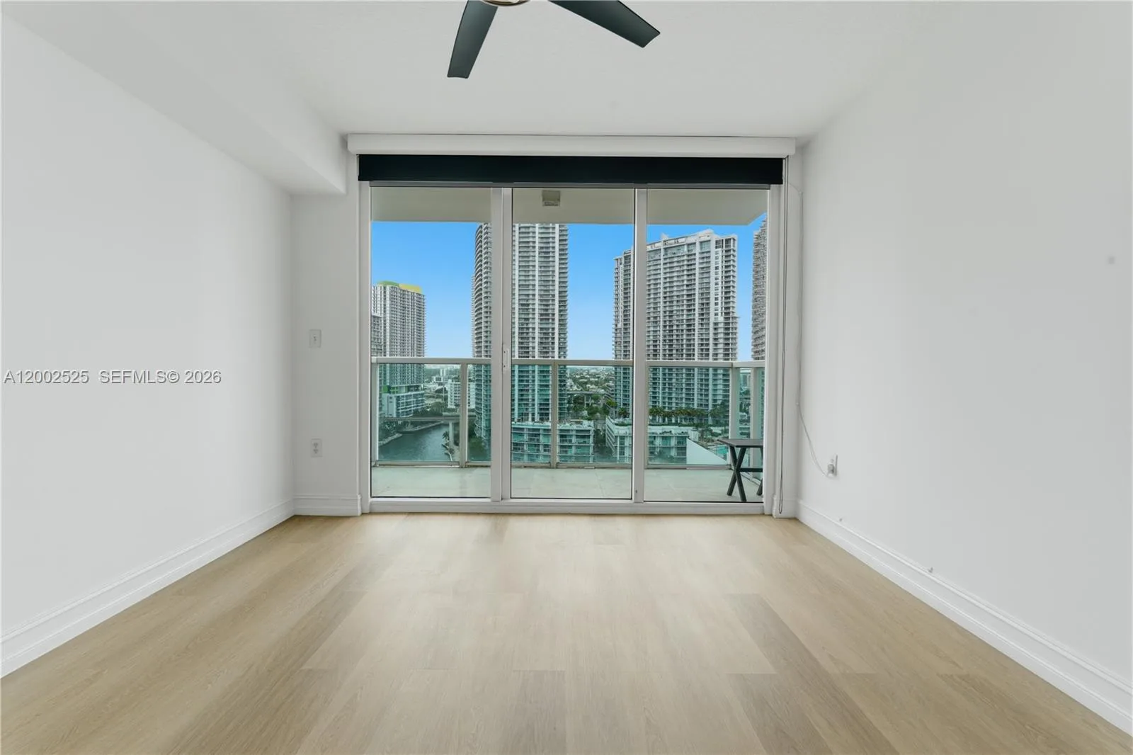 31 SE 5th St # 2301, Miami, FL 33131 photo 10