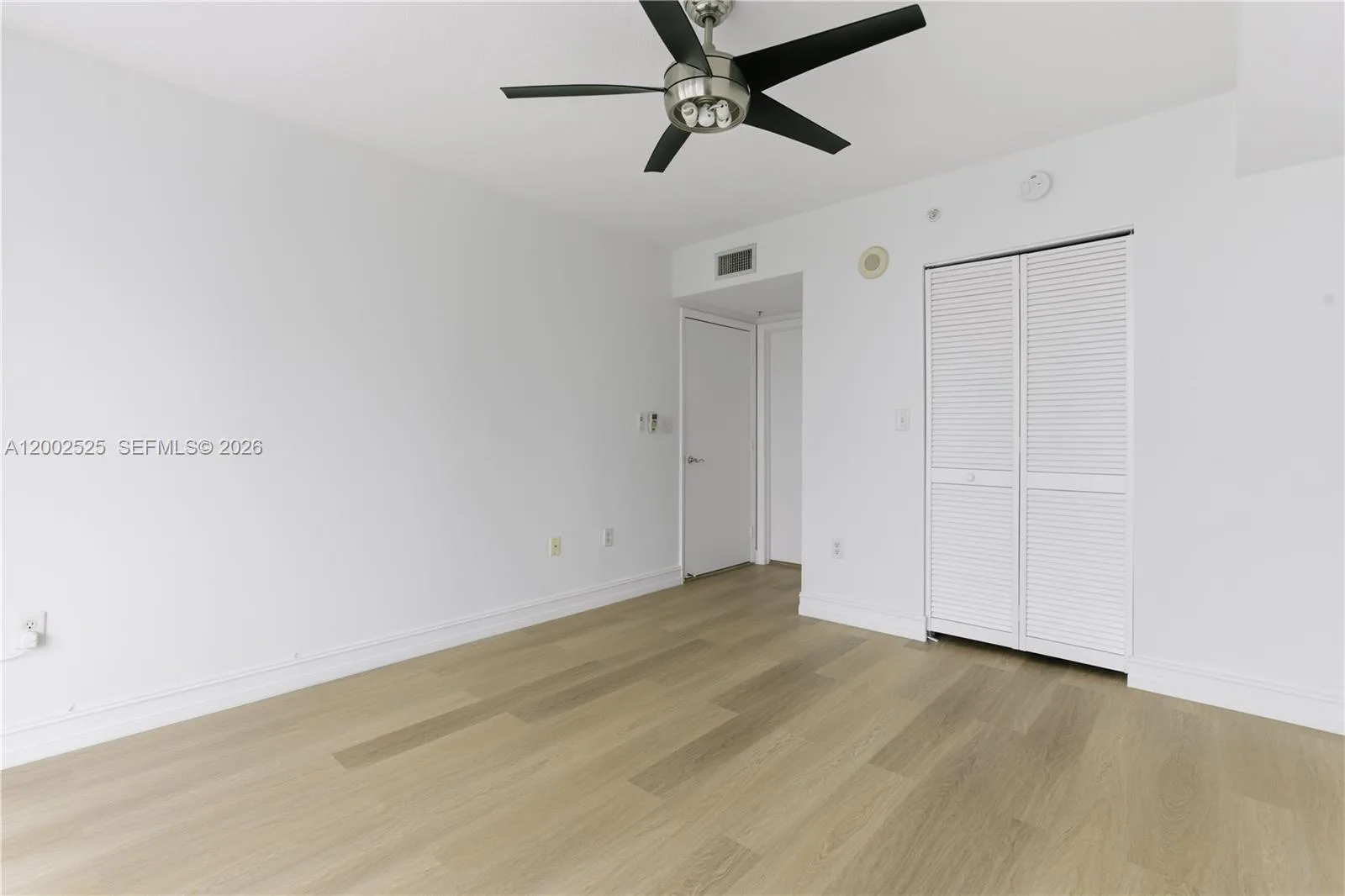 31 SE 5th St # 2301, Miami, FL 33131 photo 11