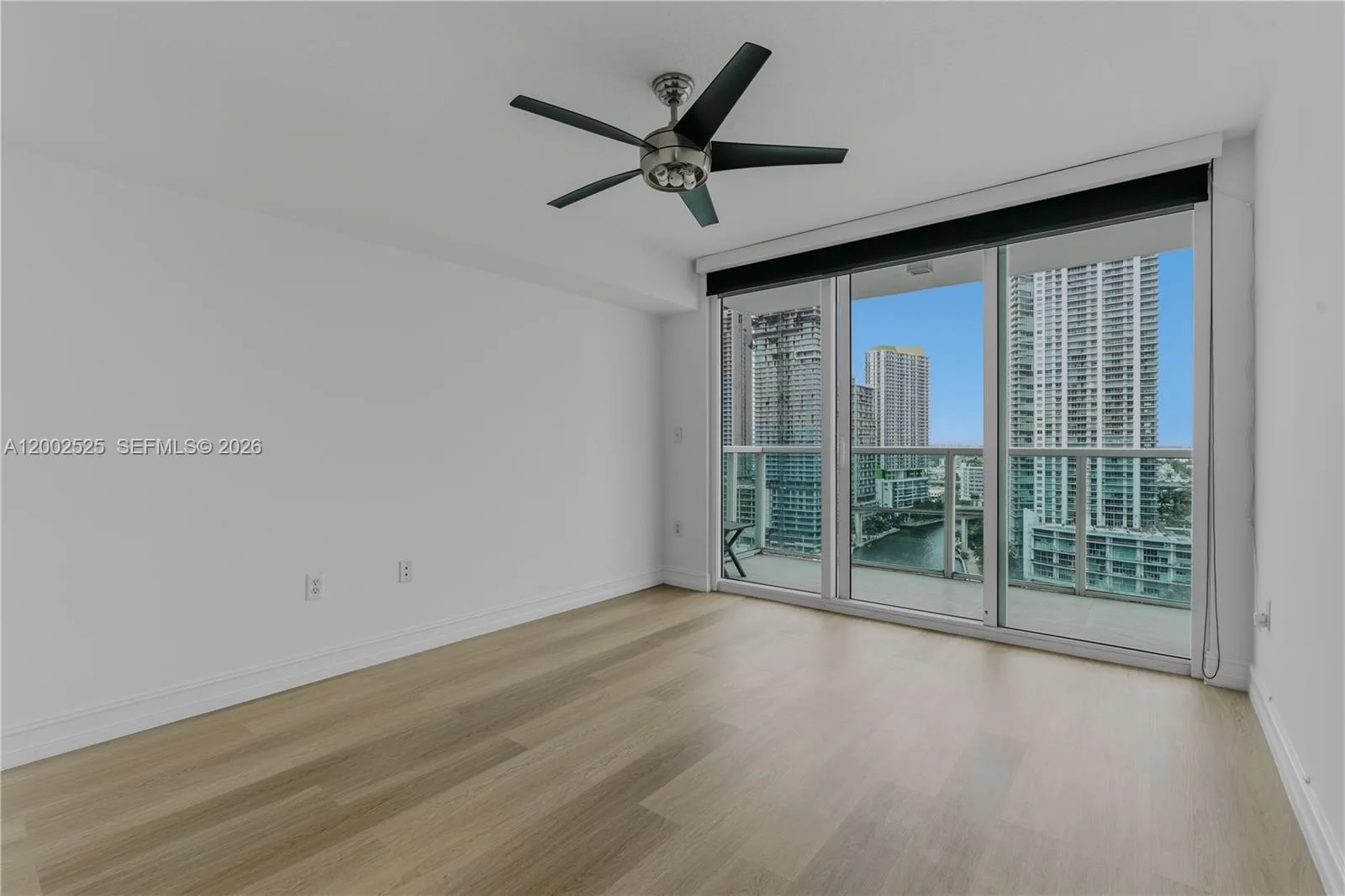 31 SE 5th St # 2301, Miami, FL 33131 photo 13