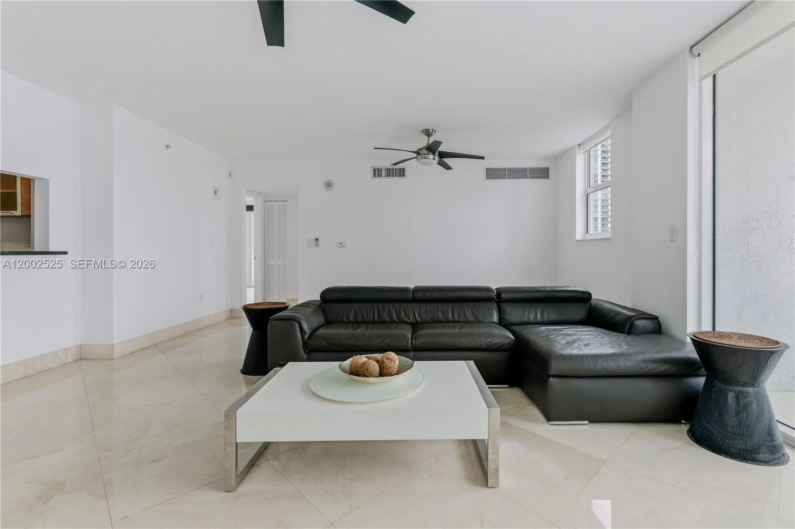31 SE 5th St # 2301, Miami, FL 33131 photo 5