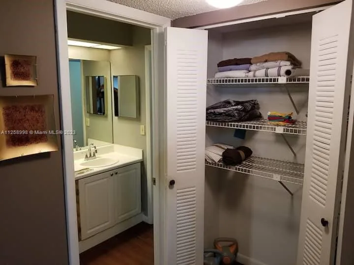 13389 ARBOR POINTE # 204, Tampa, FL 33617 photo 11