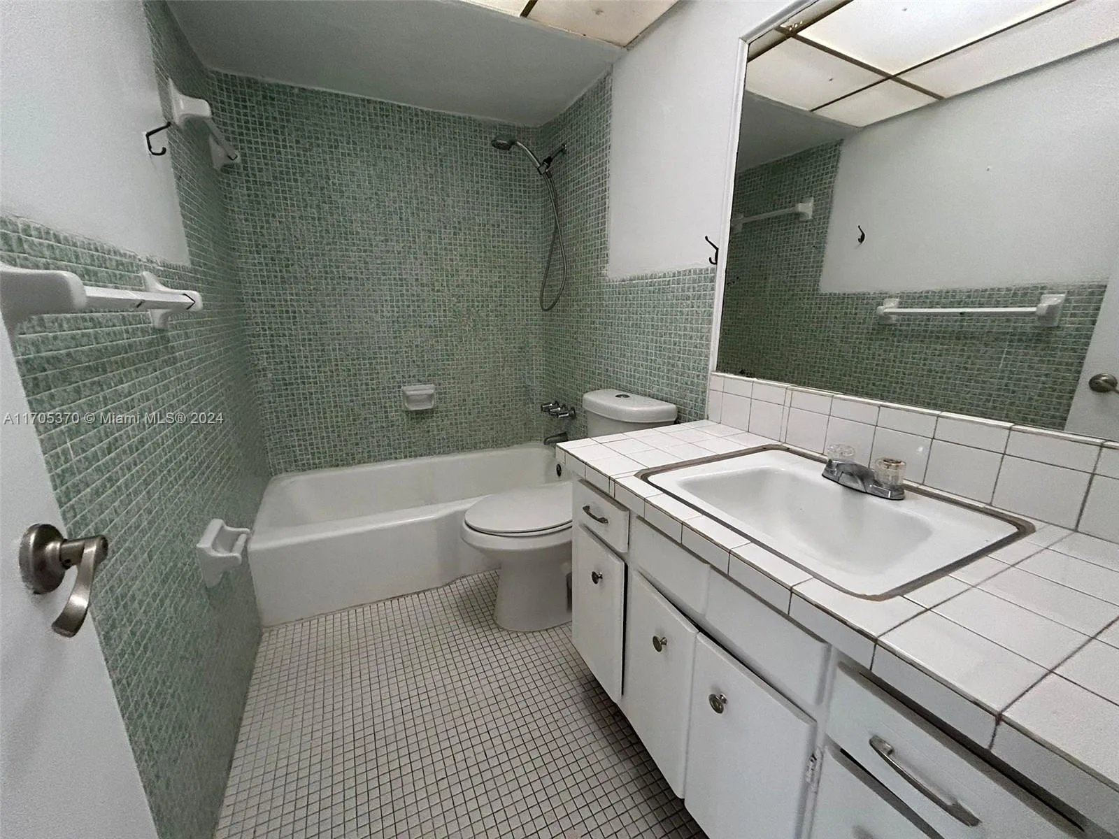 11855 NE 19th Dr # 8, North Miami, FL 33181 photo 9