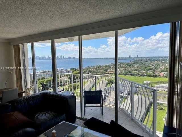 7601 E Treasure Dr # 1905, North Bay Village, FL 33141 photo 6