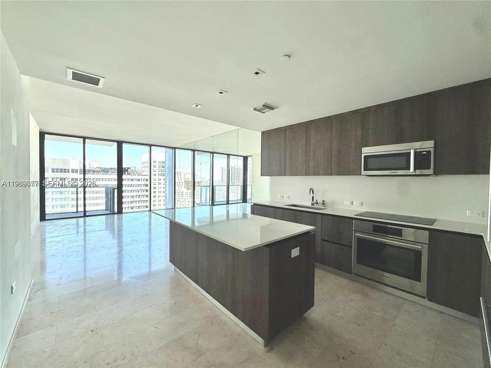 88 SW 7th St # 1808, Miami, FL 33130