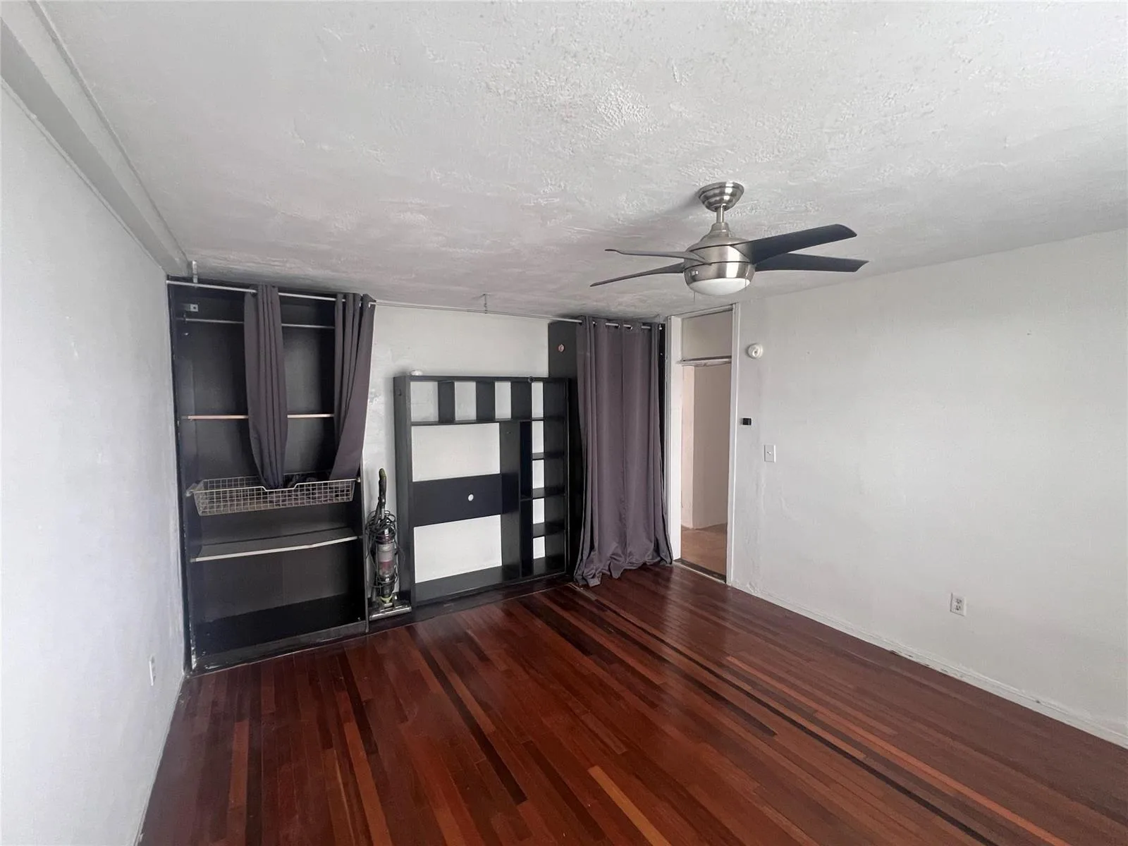 919 Michigan Avenue # 3, Miami Beach, FL 33139 photo 6