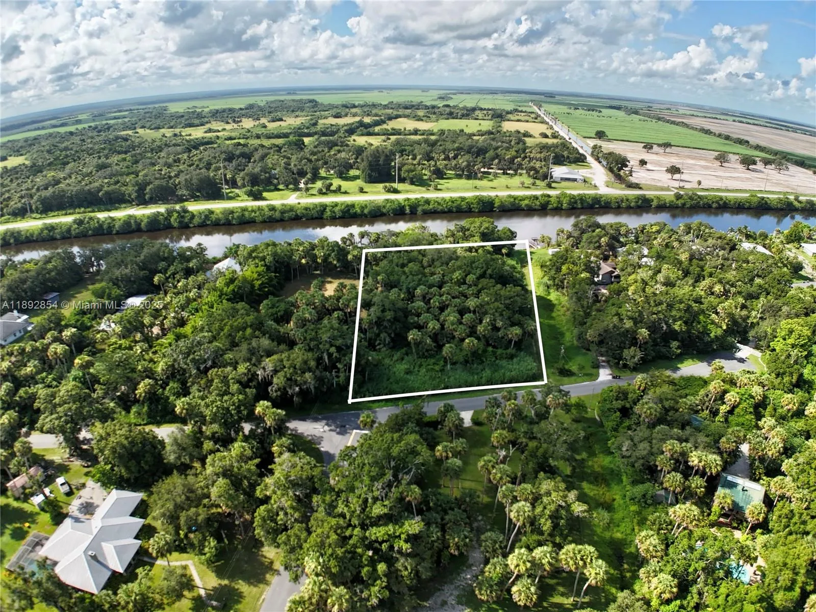 15306 SW Palm Oak Ave, Indian Town, FL 34956 photo 3