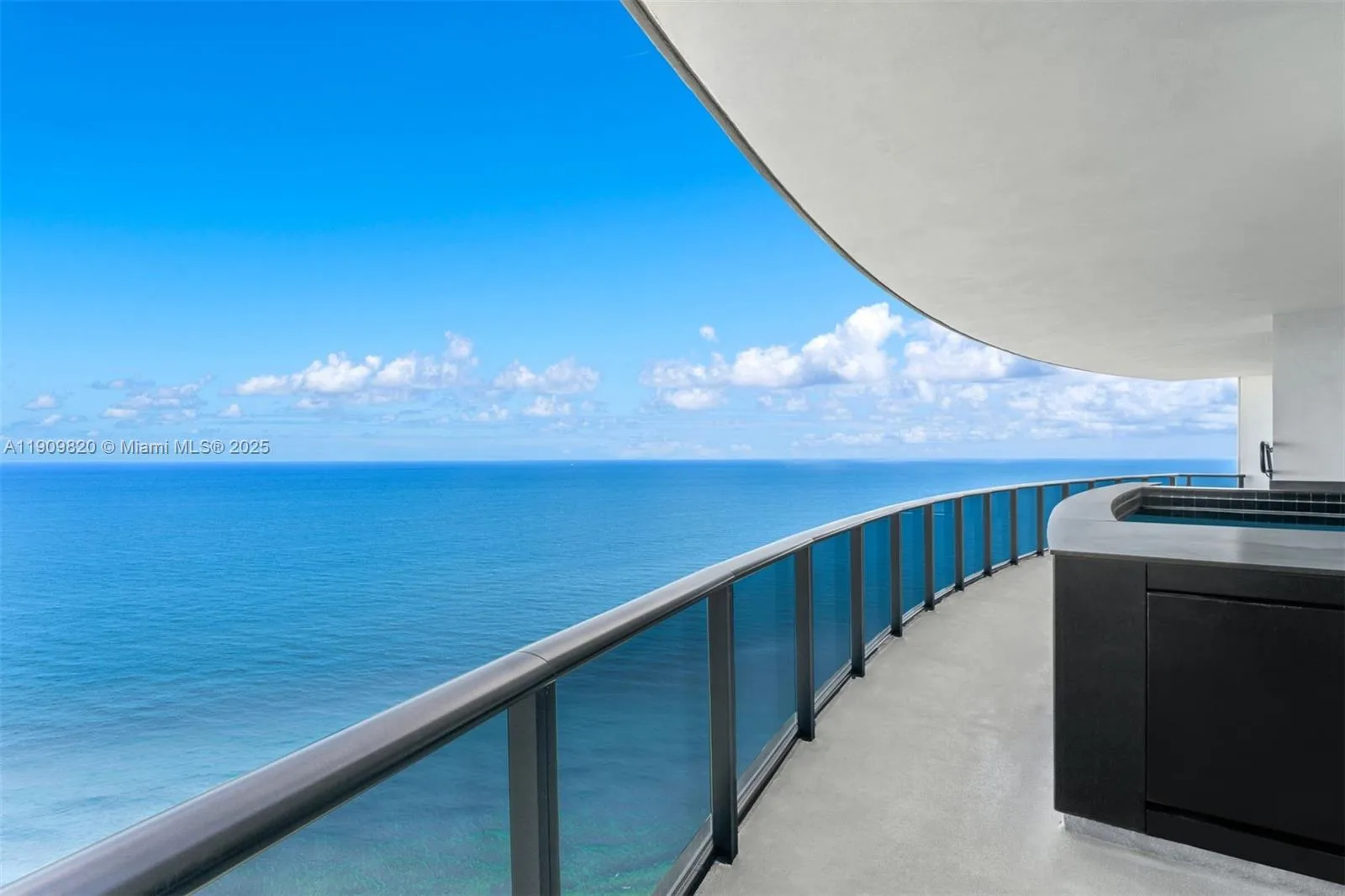 18555 Collins Ave # 3205, Sunny Isles Beach, FL 33160