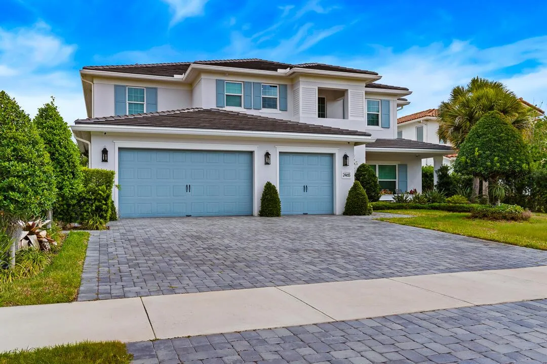 2465 NE Evinrude Circle, Jensen Beach, FL 34957 photo 2