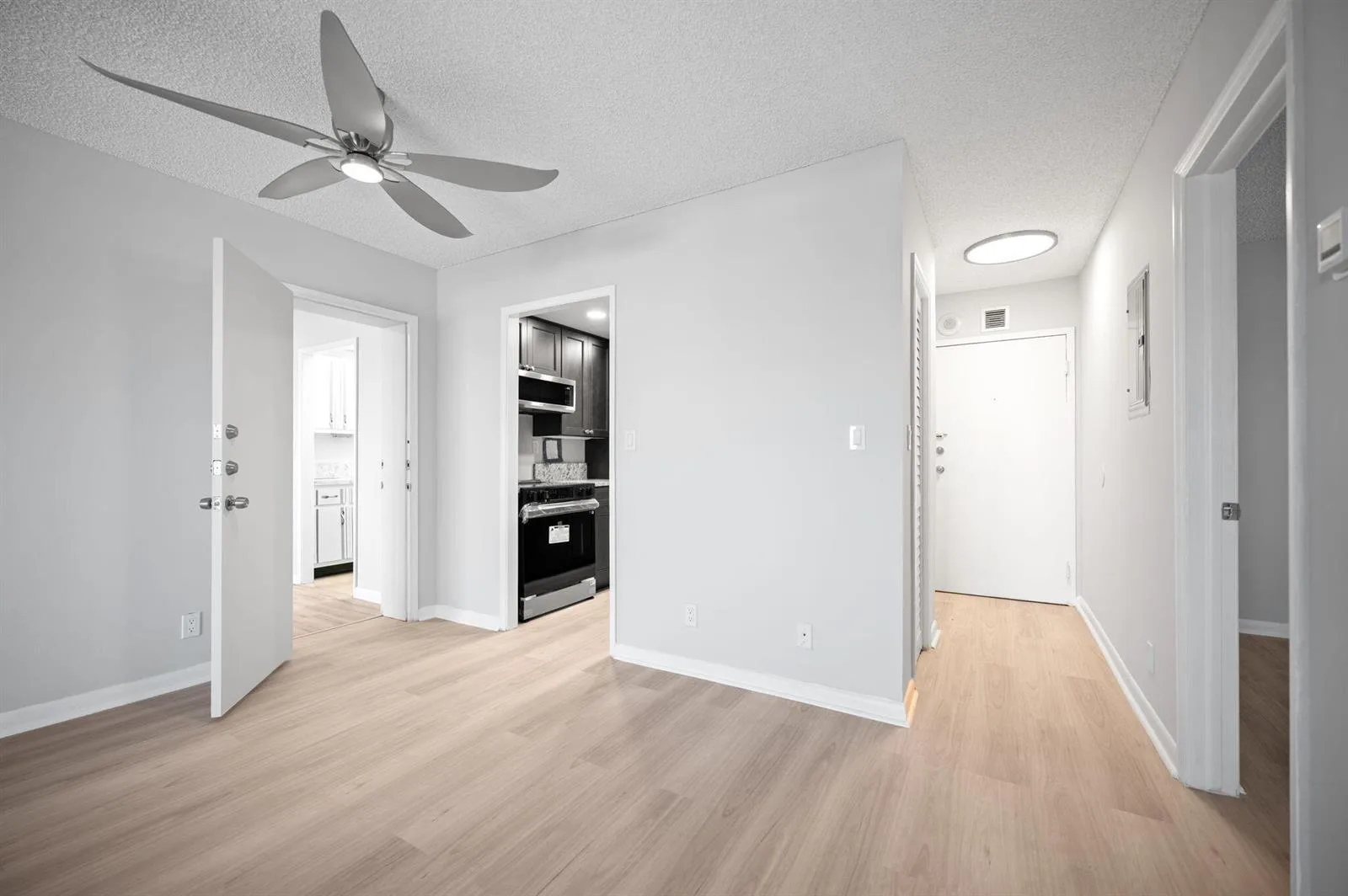 900 NE 18th Avenue # 1407, Fort Lauderdale, FL 33304 photo 3