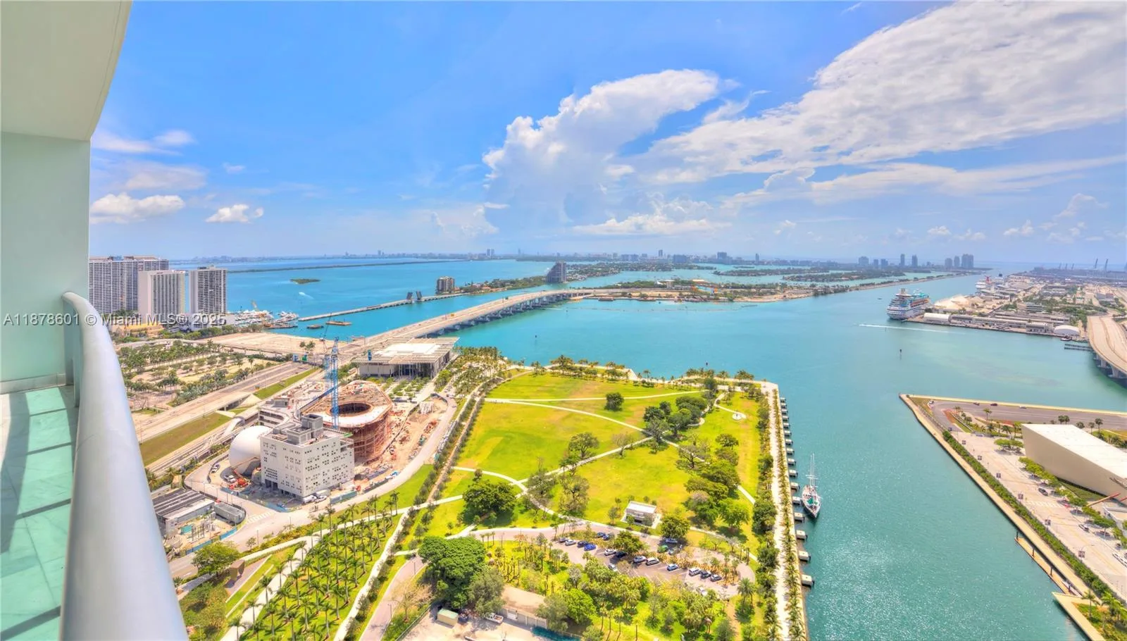 900 Biscayne Blvd # 4003, Miami, FL 33132 photo 2