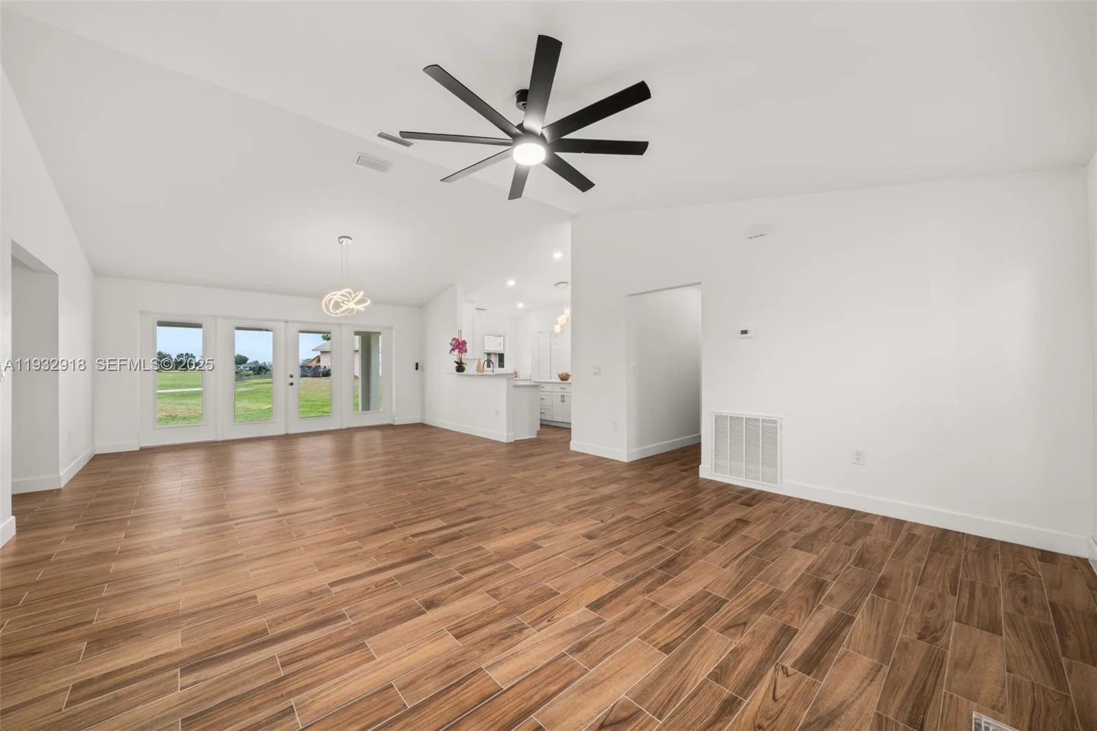 6724 Heavitree DR, Sebring, FL 33876 photo 9