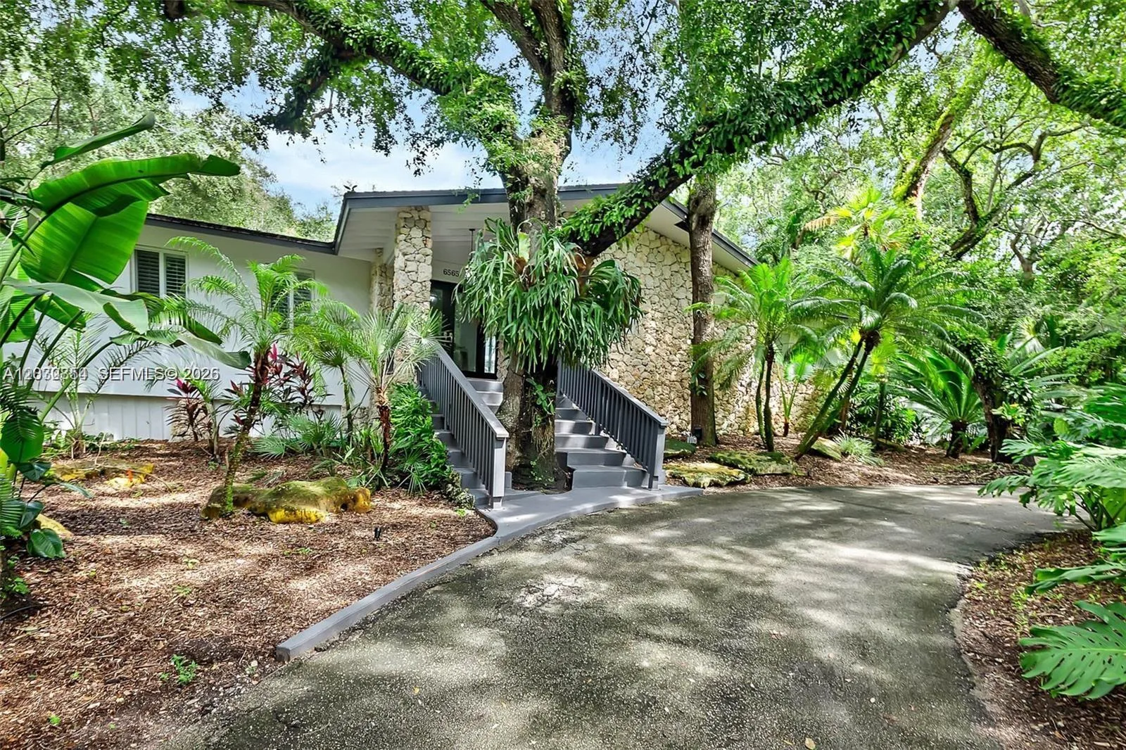 6565 SW 134th Dr, Pinecrest, FL 33156