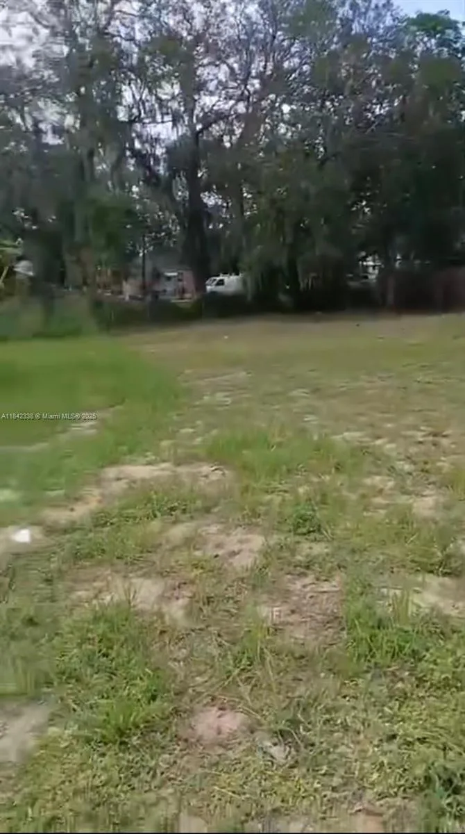 2106 Steiner Ave, Sebring, FL 33870
