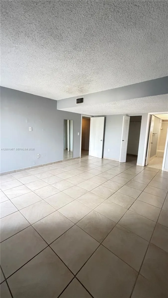 9375 Fontainebleau Blvd # L304, Miami, FL 33172 photo 3