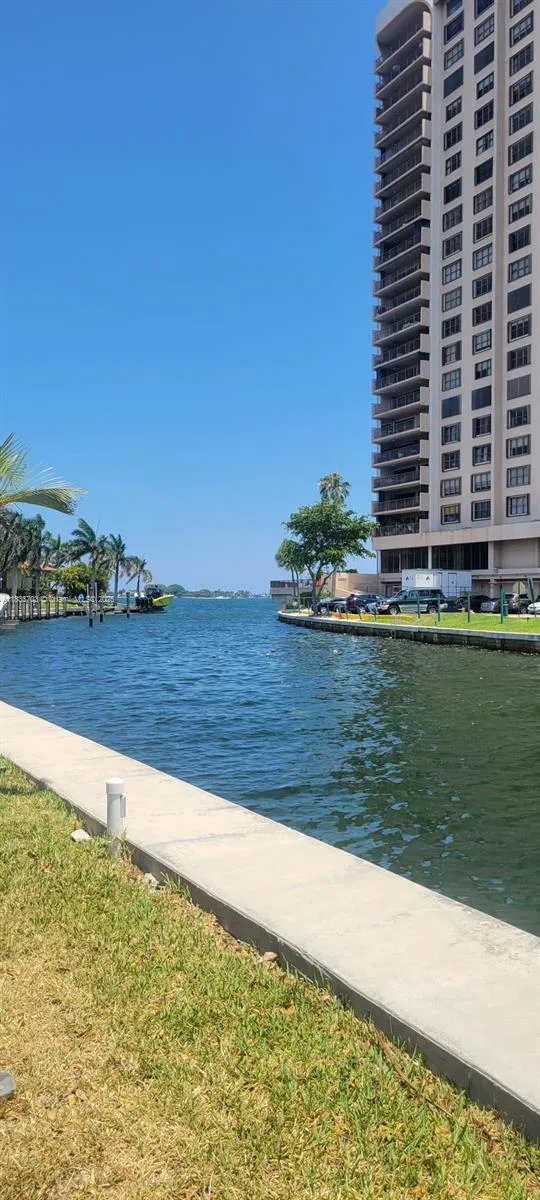 1750 NE 115th St # 608, Miami, FL 33181 photo 3
