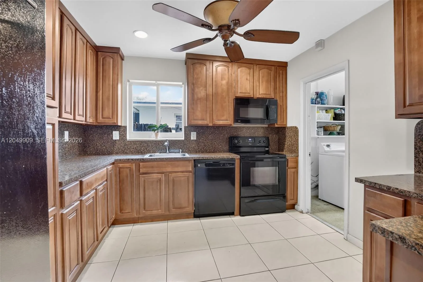 130 NW 78th Ave, Pembroke Pines, FL 33024 photo 12