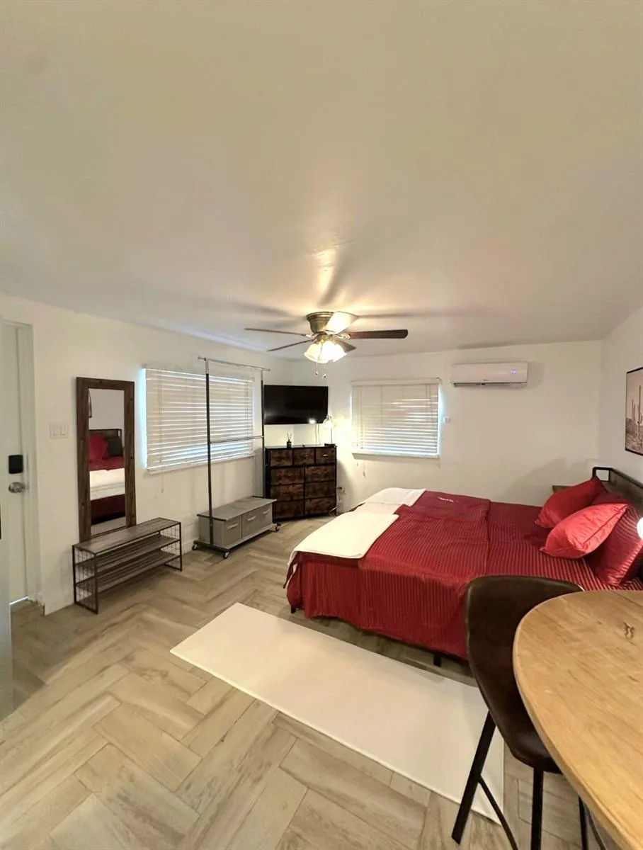 1211 NE 15th Avenue # 1-2, Fort Lauderdale, FL 33304 photo 5