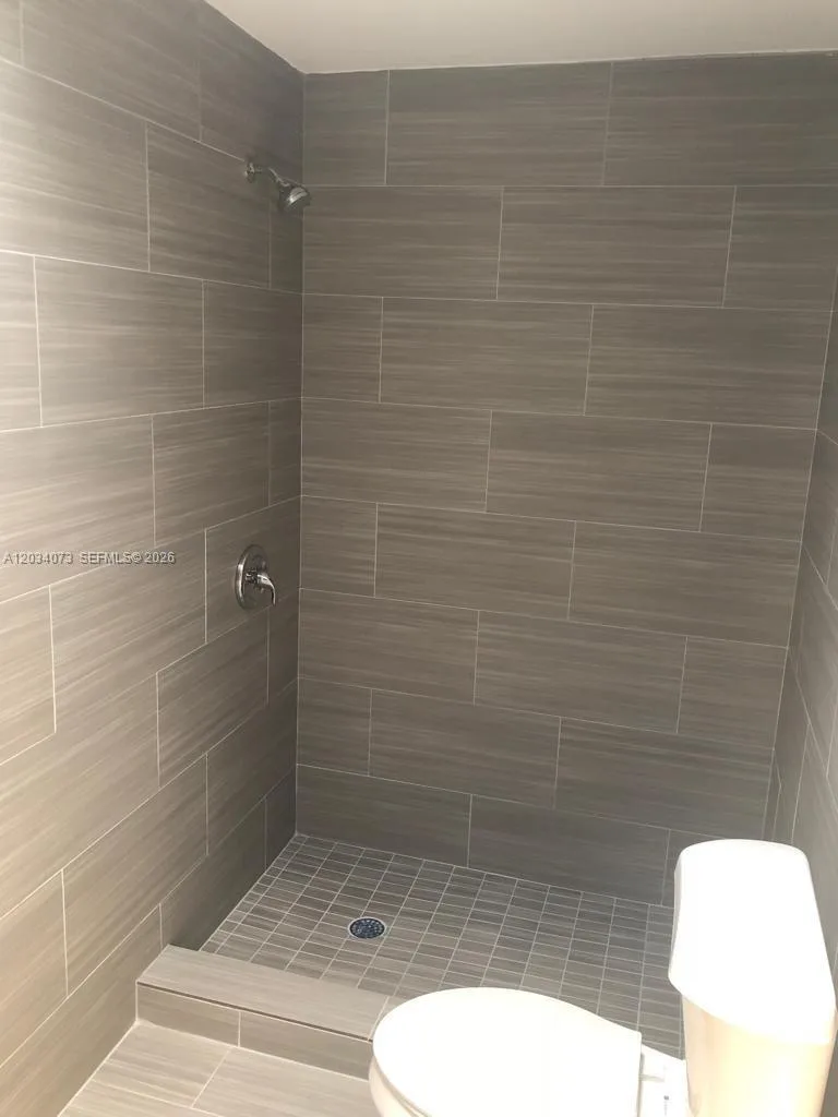 2444 SW 58 Mnr, Dania Beach, FL 33312 photo 12