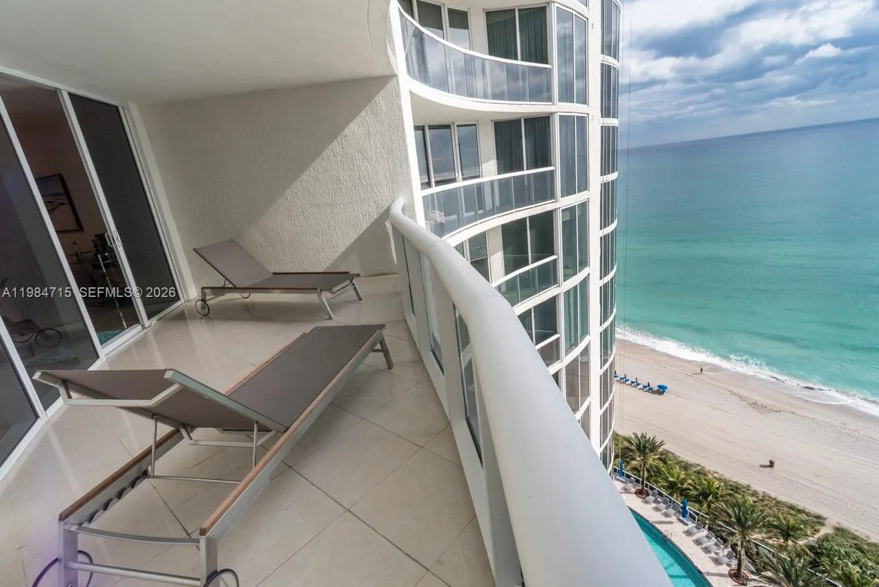 17201 Collins Ave # 2104, Sunny Isles Beach, FL 33160