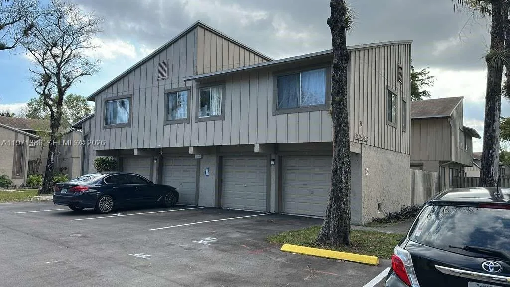 5630 NW 21st St # 31-C, Lauderhill, FL 33313