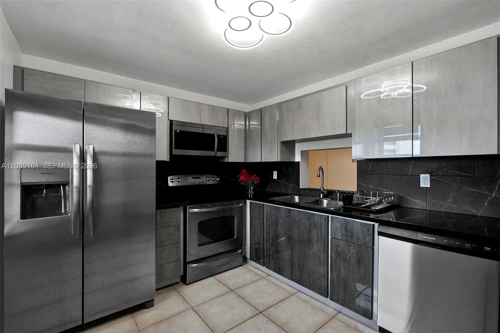 431 SE 3rd St # 402, Dania Beach, FL 33004 photo 2