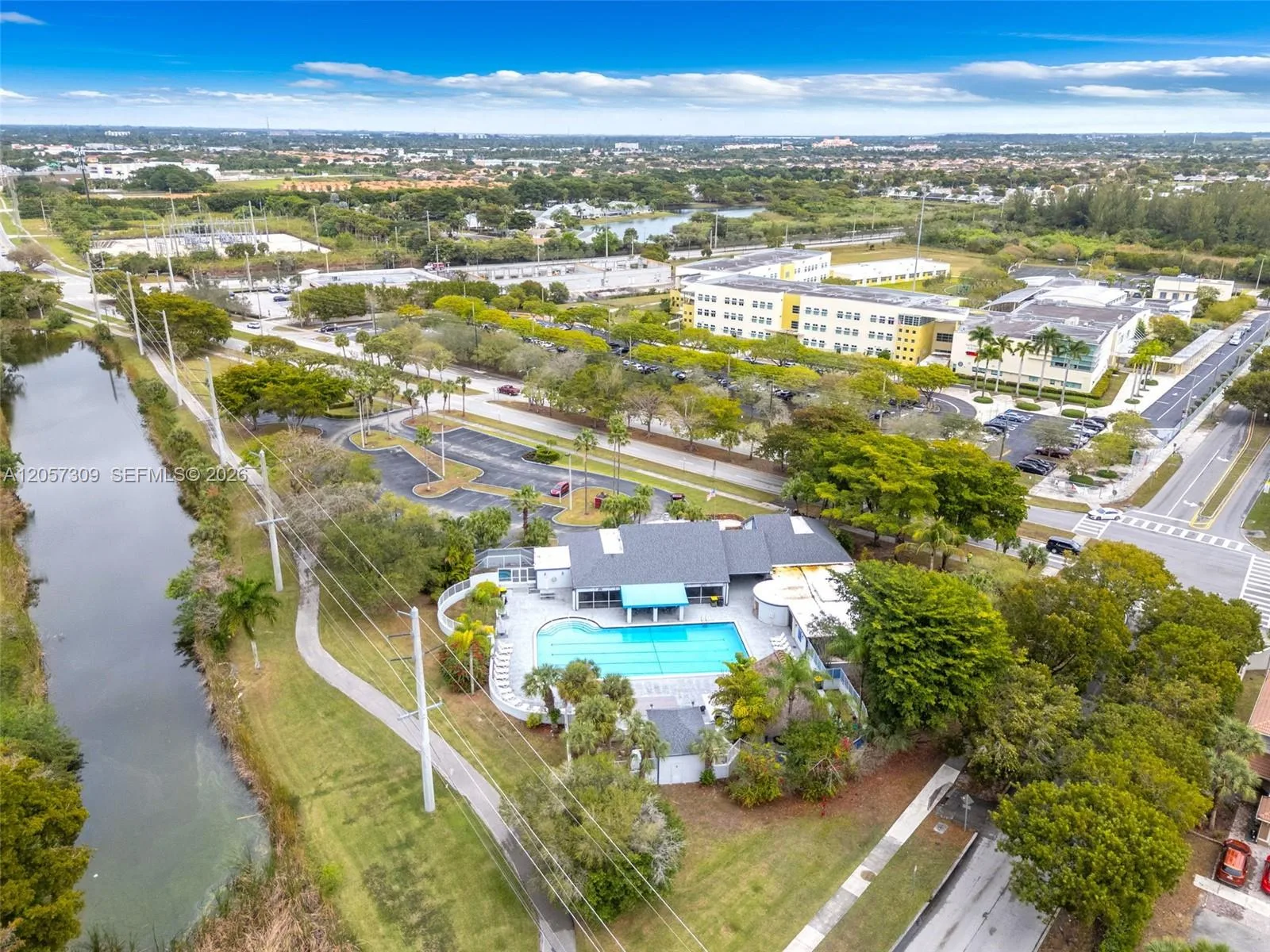 1304 Redstart Ct, Homestead, FL 33035 photo 5