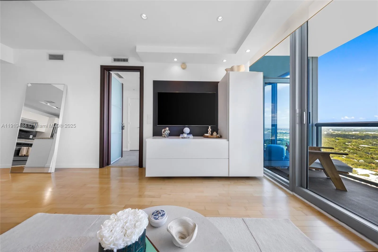 601 NE 36th St # 2911, Miami, FL 33137 photo 12