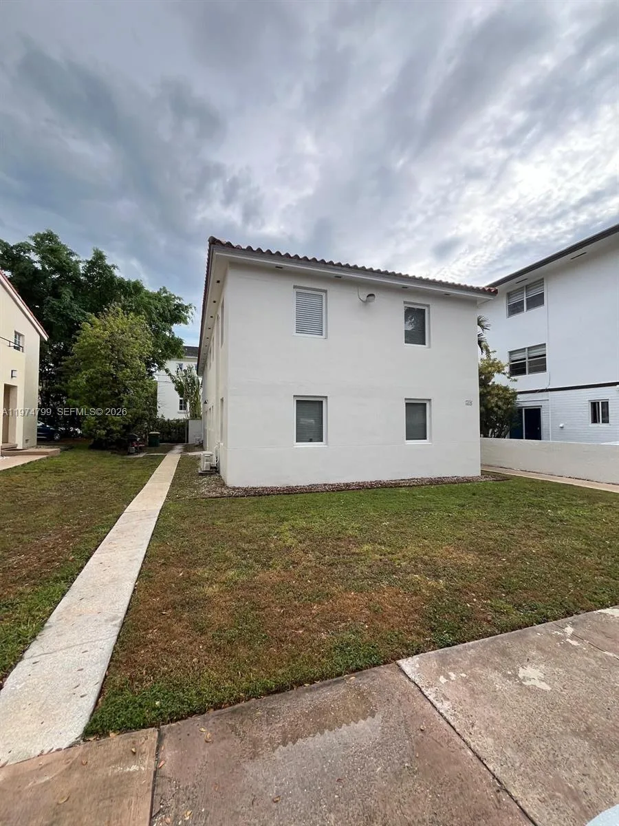 510 Santander Ave # 1, Coral Gables, FL 33134 photo 2