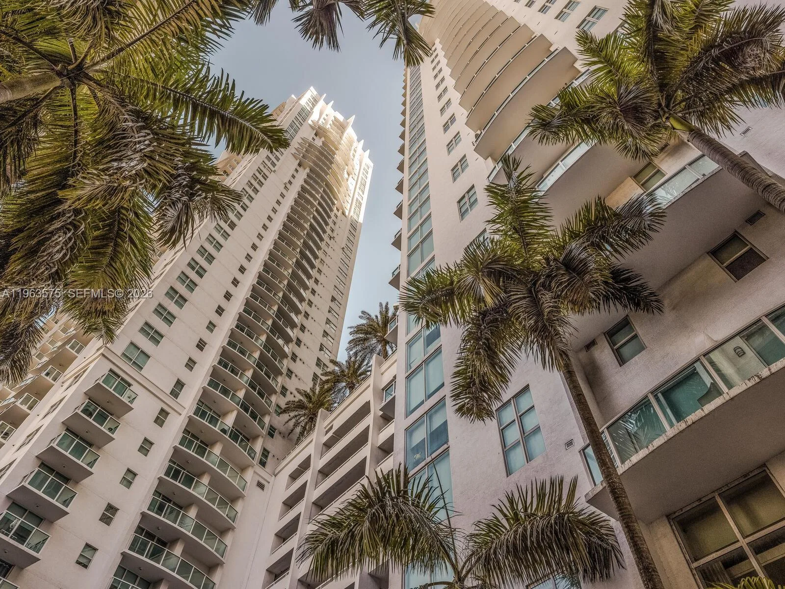 31 SE 5th St # 3419, Miami, FL 33131 photo 4