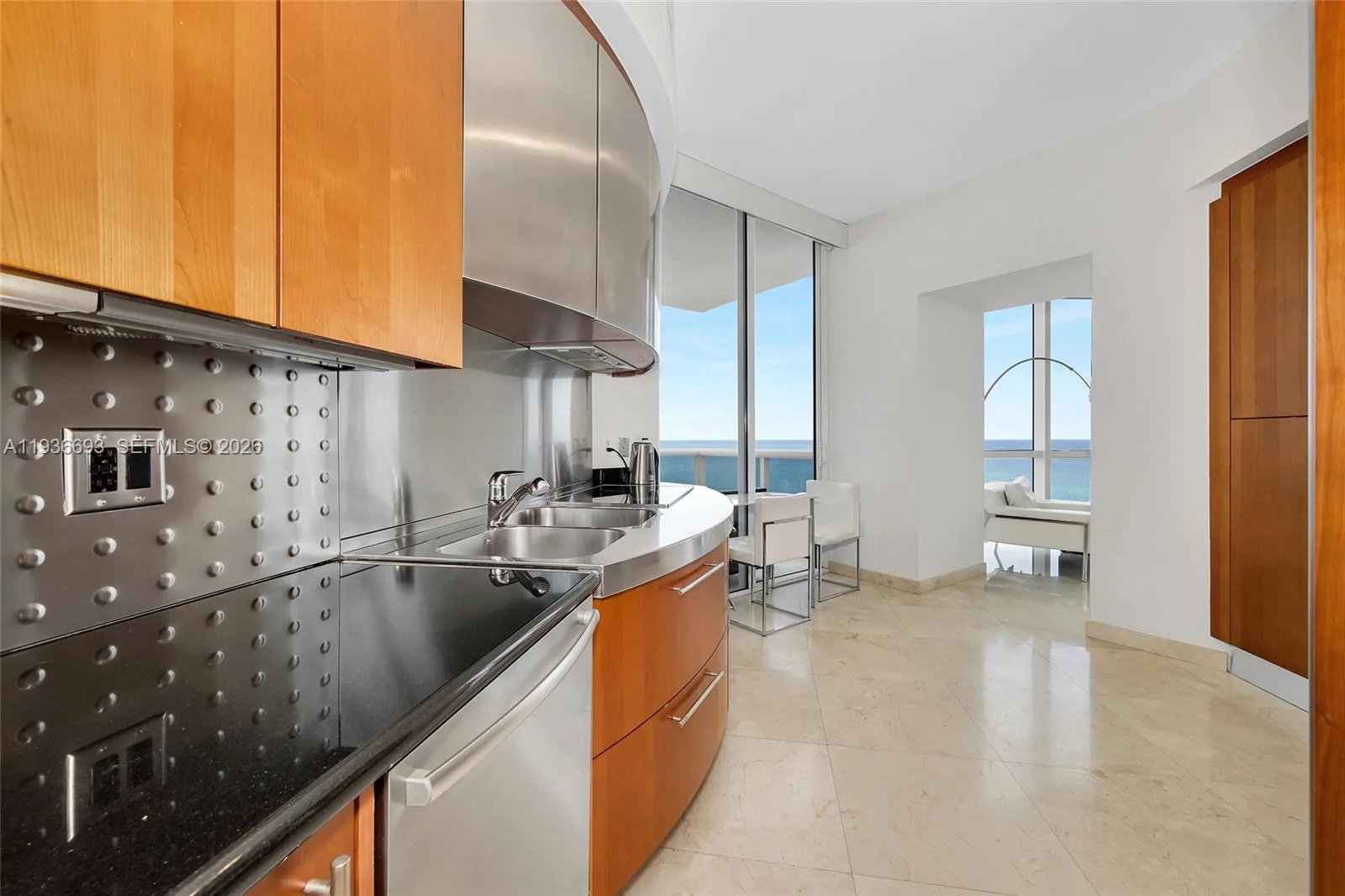 18101 Collins Ave # 1609, Sunny Isles Beach, FL 33160 photo 11